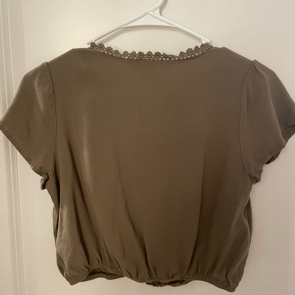 Forever 21 crop top - Picture 2 of 2